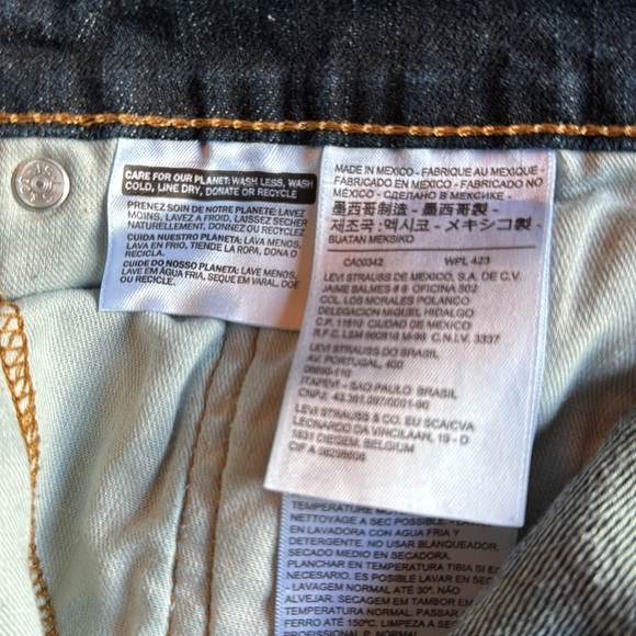 Levi’s 541 Dark Wash Jeans - Picture 9 of 10